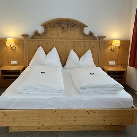 Postgut - Tradition Seit 1549 酒店 4*