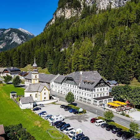 Hotel Postgut 4*
