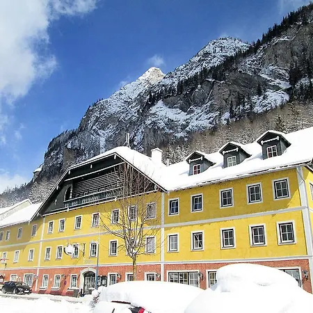 Hotel Postgut 4*